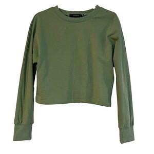 Zesica Women’s Green Cropped Sweatshirt Medium